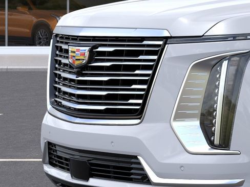 New 2026 Cadillac Escalade Platinum Luxury AWD/4WD image 13