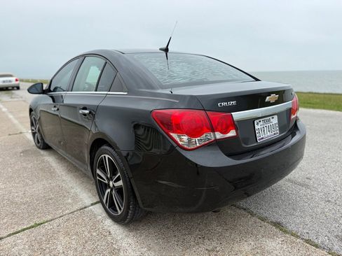 Used 2011 Chevrolet Cruze LTZ FWD image 7