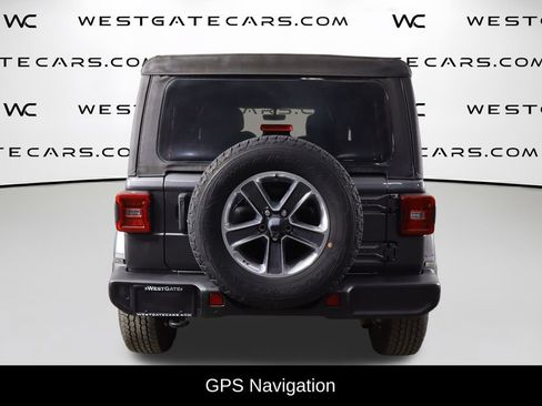 Used 2021 Jeep Wrangler Unlimited Sahara AWD/4WD image 4