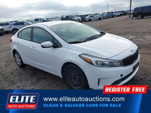 Used 2017 Kia Forte LX w/ LX Popular Package image 2