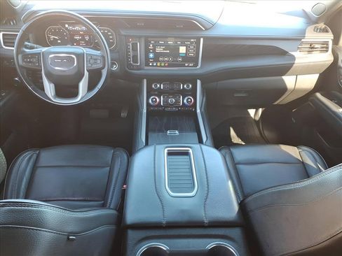 Used 2021 GMC Yukon XL Denali w/ Denali Ultimate Package image 25