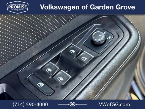 Used 2024 Volkswagen Atlas SE FWD image 13