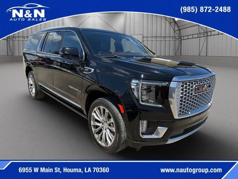 Used 2021 GMC Yukon XL Denali w/ Denali Premium Package RWD image 13