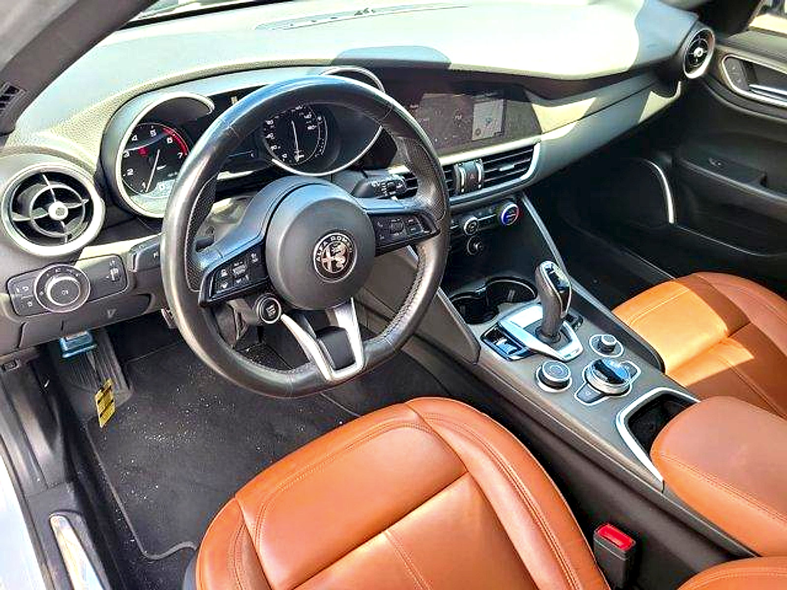 Used 2023 Alfa Romeo Giulia Ti w/ Active Assist Plus Package RWD image 22