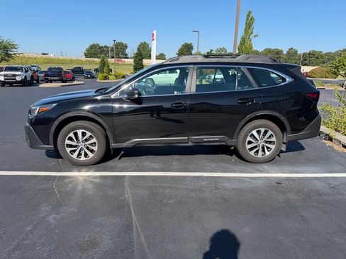 Used 2020 Subaru Outback AWD/4WD image 4