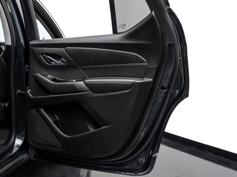 Used 2019 Chevrolet Traverse LT image 48