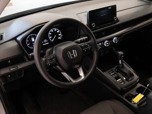 Used 2024 Honda CR-V LX image 3