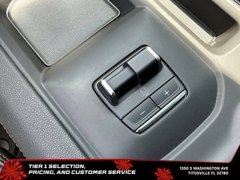 Used 2024 GMC Sierra 2500 AT4 w/ AT4 Premium Plus Package AWD/4WD image 37