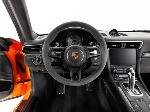 Used 2018 Porsche 911 GT3 RWD image 19