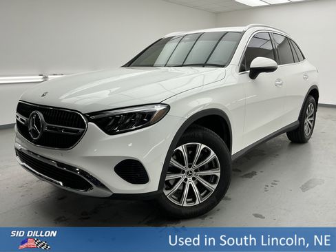 Used 2024 Mercedes-Benz GLC 300 4MATIC image 1