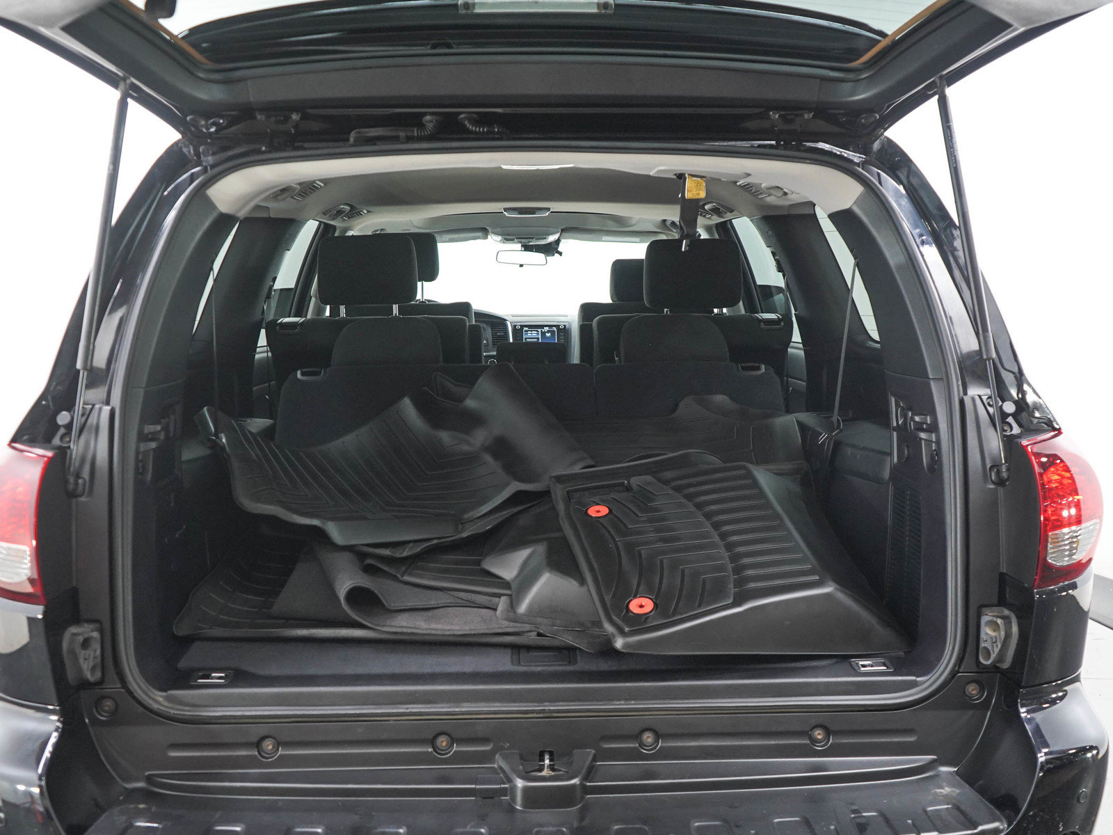 Used 2022 Toyota Sequoia TRD Sport AWD/4WD image 16