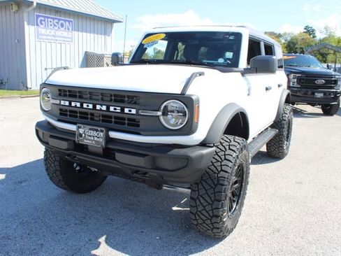 Used 2025 Ford Bronco Big Bend image 3