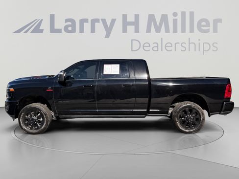 Used 2026 RAM 3500 Laramie AWD/4WD image 2