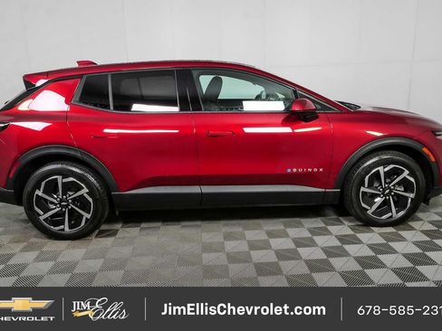 Certified 2026 Chevrolet Equinox EV LT w/ Comfort Package FWD image 2