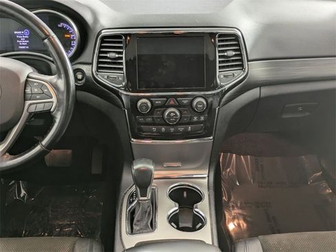 Used 2021 Jeep Grand Cherokee Laredo X image 29