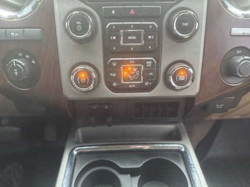 Used 2013 Ford F250 Lariat w/ Chrome Pkg image 22