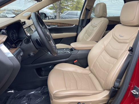 Used 2021 Cadillac XT5 Premium Luxury w/ Platinum Package image 19