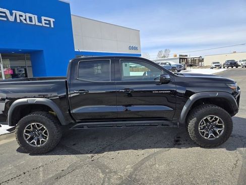 Used 2024 Chevrolet Colorado ZR2 w/ ZR2 Convenience Package III AWD/4WD image 2