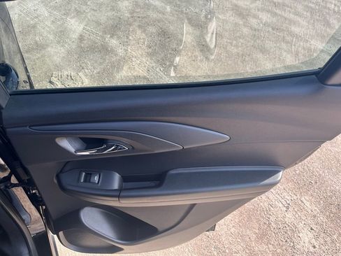 Used 2025 Chevrolet TrailBlazer LT FWD image 30
