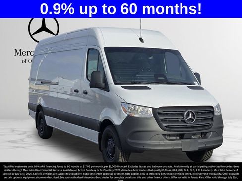 Used 2025 Mercedes-Benz Sprinter 2500 image 2