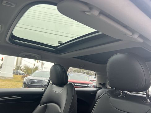 Used 2024 MINI Cooper SE image 23