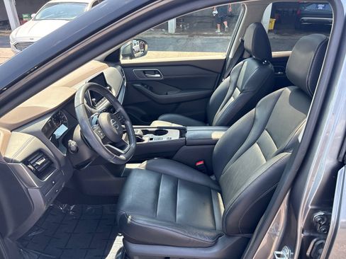 Used 2021 Nissan Rogue SL FWD image 13