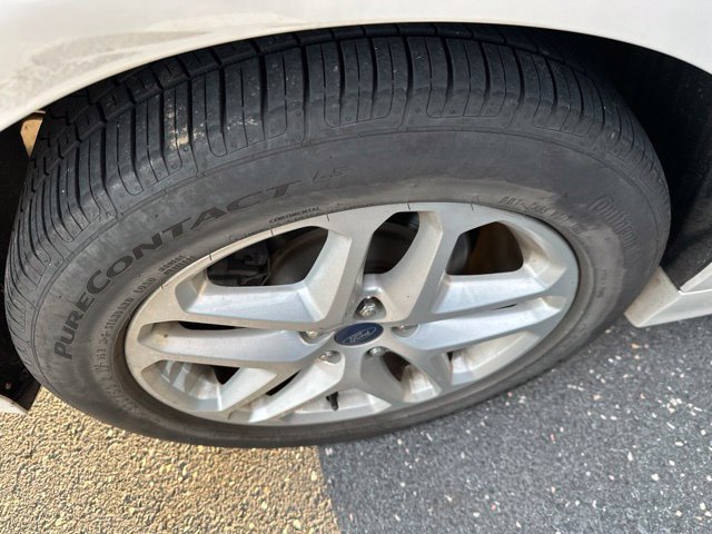 Used 2014 Ford Fusion SE w/ Equipment Group 202A FWD image 13