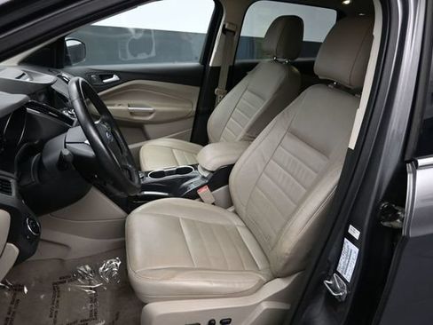 Used 2014 Ford Escape Titanium w/ Equipment Group 401A FWD image 17