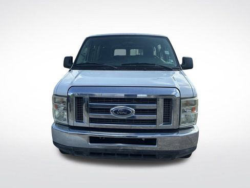Used 2012 Ford E-350 and Econoline 350 XLT RWD image 2