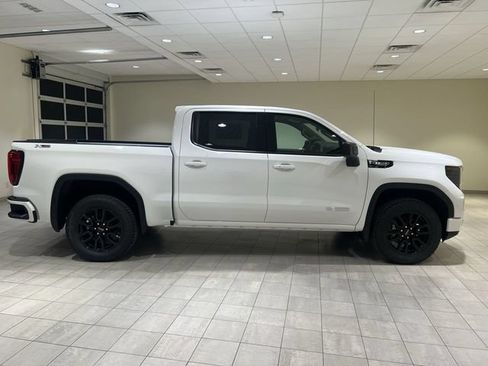 New 2026 GMC Sierra 1500 Elevation w/ X31 Off-Road Package AWD/4WD image 6