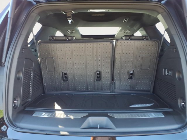 New 2027 Chevrolet Tahoe RST w/ Advanced Technology Package AWD/4WD image 22