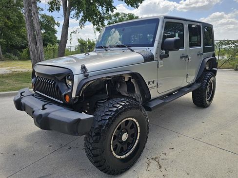 Used 2007 Jeep Wrangler Unlimited X image 3