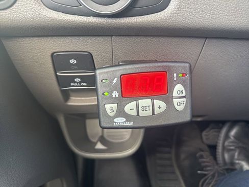 New 2025 Ford Transit 250 Low Roof image 21