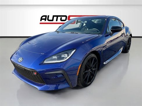 Used 2024 Toyota GR86 Premium image 3