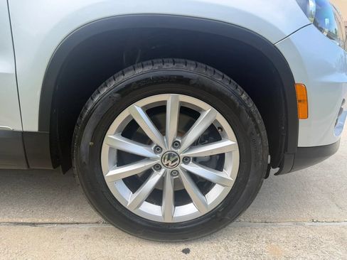 Used 2017 Volkswagen Tiguan Wolfsburg Edition FWD image 41
