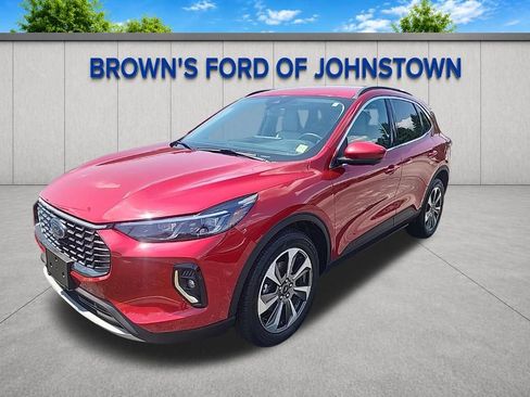 Used 2023 Ford Escape Platinum AWD/4WD image 4