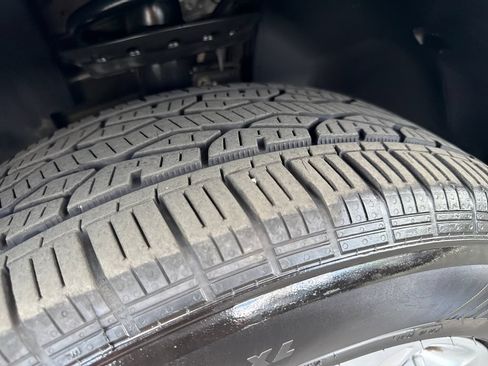 Used 2019 Land Rover Discovery Sport SE AWD/4WD image 27