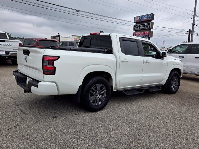 Used 2025 Nissan Frontier SV w/ SV Convenience Package RWD image 13