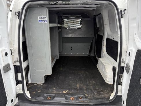 Used 2019 Nissan NV200 S image 13