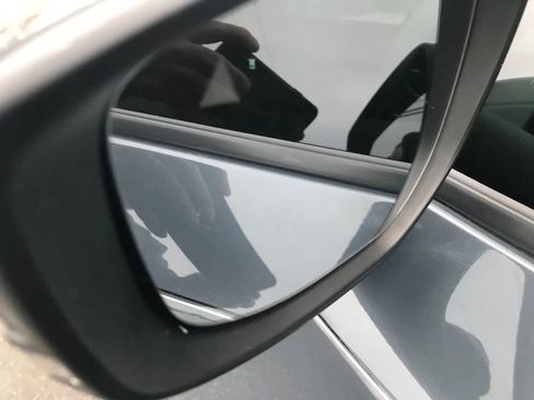 Used 2022 MAZDA MAZDA3 s image 11