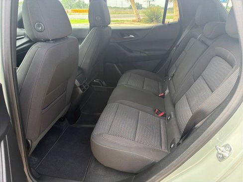 Used 2026 Chevrolet Equinox LT AWD/4WD image 10