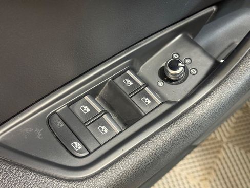 Used 2017 Audi A4 2.0T Premium AWD/4WD image 34