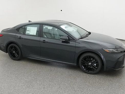 New 2026 Toyota Camry SE image 12