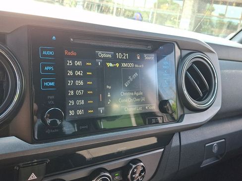 Used 2018 Toyota Tacoma TRD Sport RWD image 22