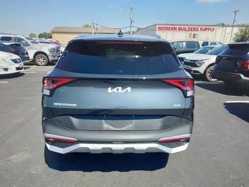 Used 2023 Kia Sportage EX AWD/4WD image 4