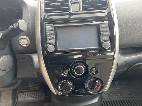 Used 2015 Nissan Versa Note SV w/ SL Tech Package image 11