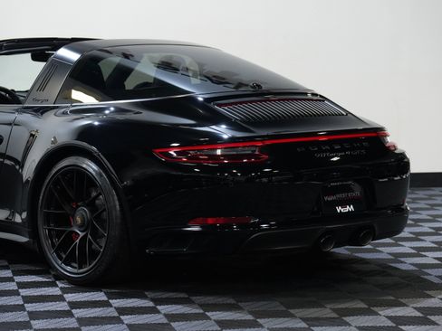 Used 2017 Porsche 911 Targa 4 GTS AWD/4WD image 17