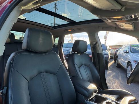 Used 2014 Cadillac SRX Luxury image 17