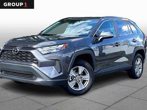 Used 2024 Toyota RAV4 XLE image 1