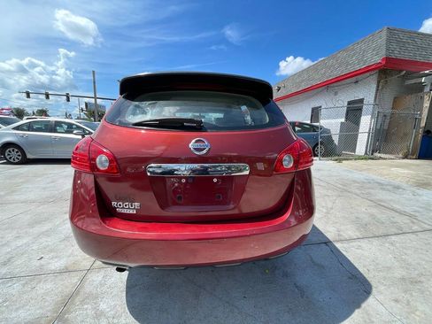 Used 2015 Nissan Rogue S FWD image 12